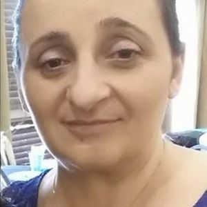 Meet your Posher, Elena